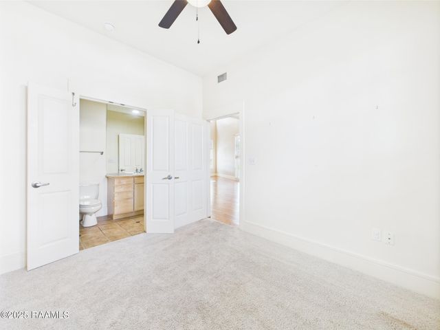 1127 Camellia Boulevard H1, Lafayette, LA 70508