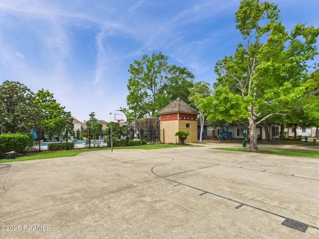1127 Camellia Boulevard H1, Lafayette, LA 70508