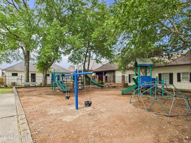 1127 Camellia Boulevard H1, Lafayette, LA 70508