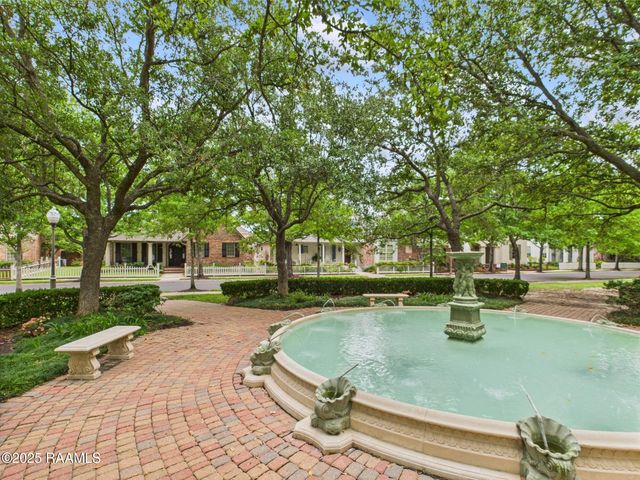 1127 Camellia Boulevard H1, Lafayette, LA 70508