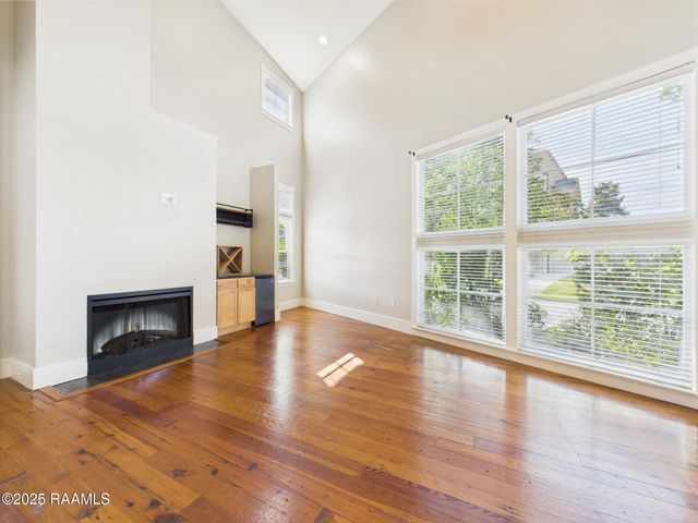 1127 Camellia Boulevard H1, Lafayette, LA 70508