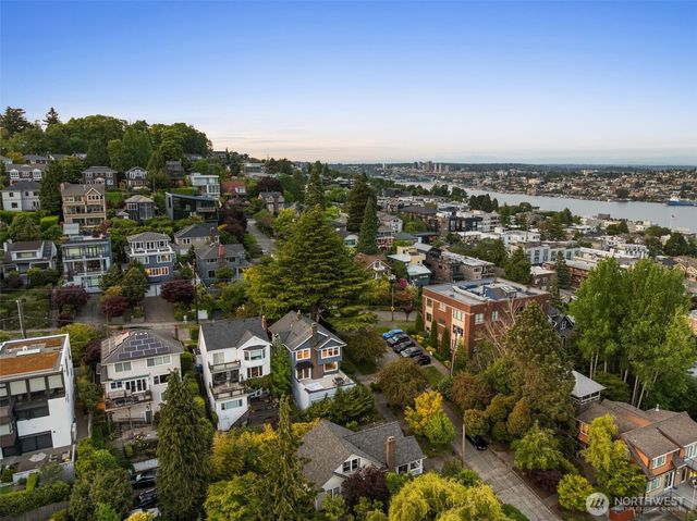 371 Prospect Street, Seattle, WA 98109