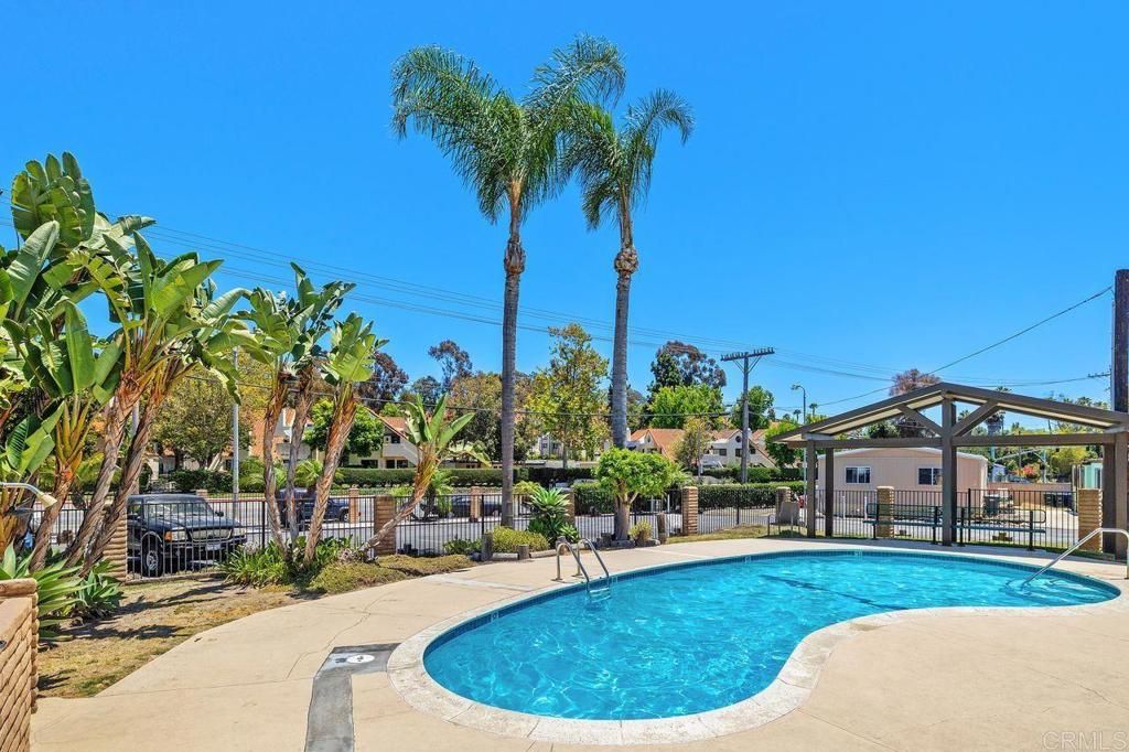 Image 34 of property listing at 400 N Melrose Drive 35, Vista, CA 92083