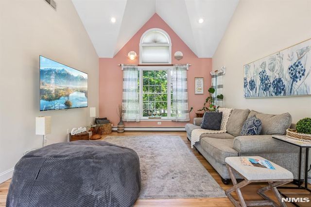 43 N Pleasant Avenue, Ridgewood, NJ 07450