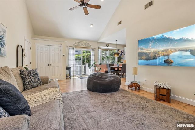43 N Pleasant Avenue, Ridgewood, NJ 07450