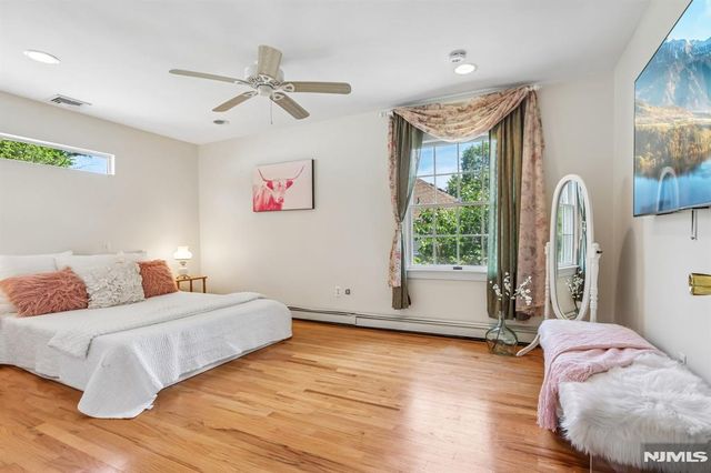 43 N Pleasant Avenue, Ridgewood, NJ 07450
