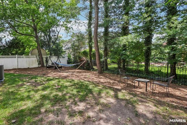 43 N Pleasant Avenue, Ridgewood, NJ 07450