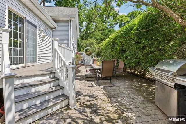 43 N Pleasant Avenue, Ridgewood, NJ 07450