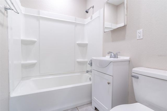 106 AVENUE D SW, Winter Haven, FL 33880