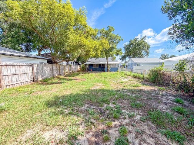 106 AVENUE D SW, Winter Haven, FL 33880