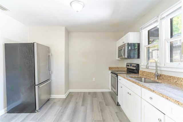 106 AVENUE D SW, Winter Haven, FL 33880
