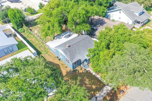 106 AVENUE D SW, Winter Haven, FL 33880