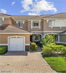9808 Roundstone CIR, Fort Myers, FL 33967