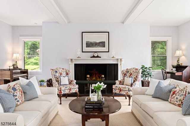 40 Mountain Top Rd, Bernardsville Boro, NJ 07924