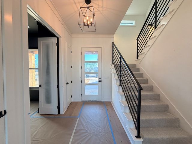 6014 S 40th Place, Rogers, AR 72758