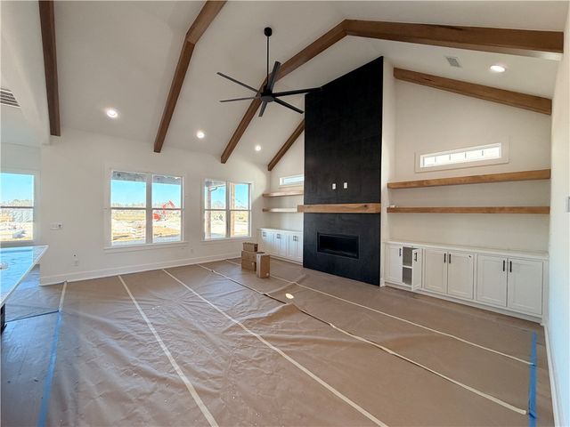 6014 S 40th Place, Rogers, AR 72758