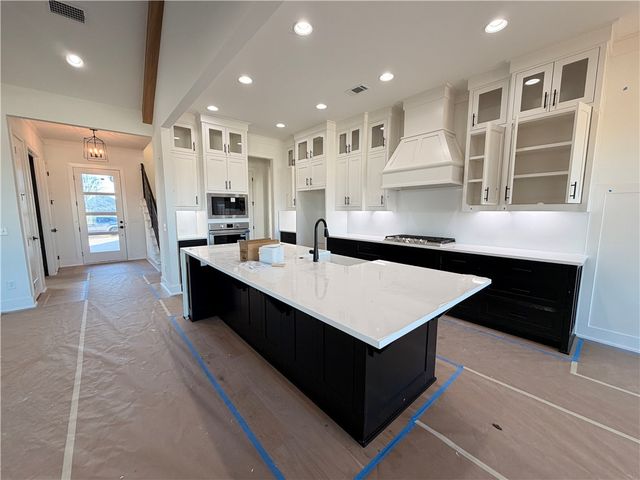 6014 S 40th Place, Rogers, AR 72758