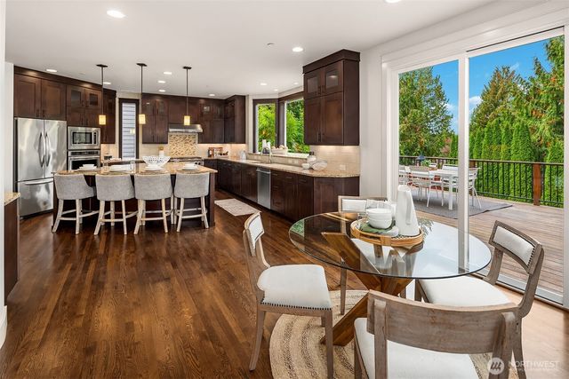 2414 185th Place NE, Redmond, WA 98052