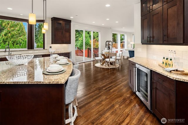 2414 185th Place NE, Redmond, WA 98052