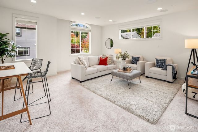 2414 185th Place NE, Redmond, WA 98052