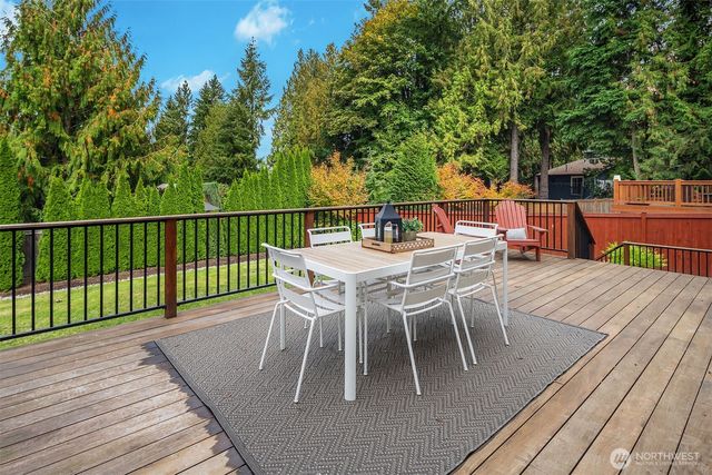 2414 185th Place NE, Redmond, WA 98052