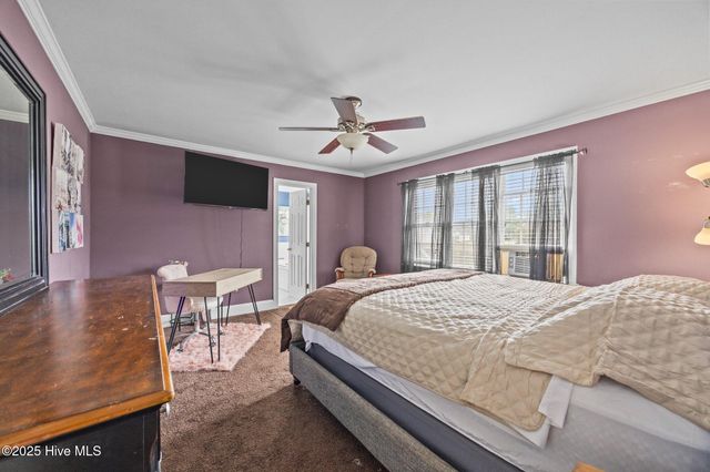 102 White Oak Drive, Greenville, NC 27858
