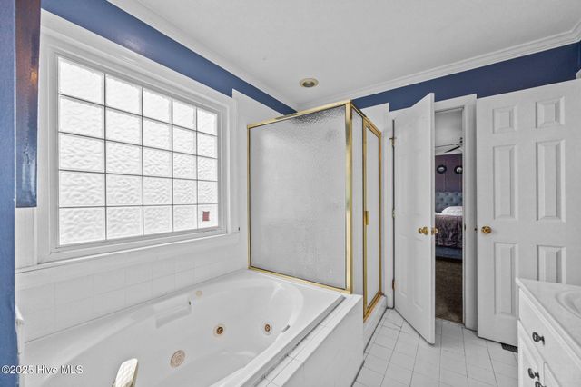 102 White Oak Drive, Greenville, NC 27858