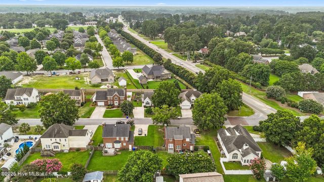 102 White Oak Drive, Greenville, NC 27858