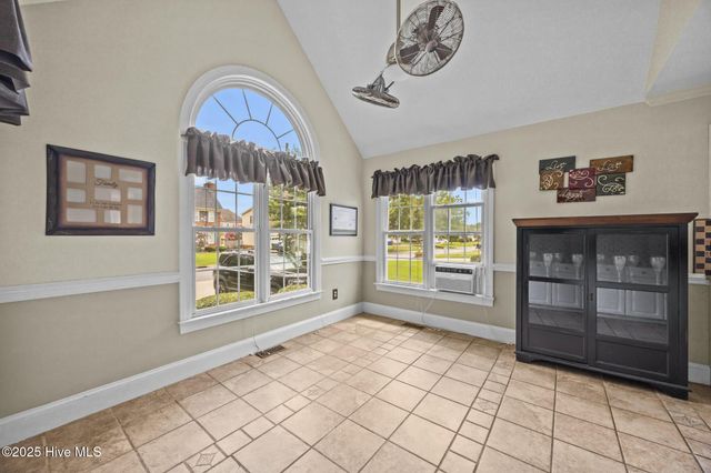 102 White Oak Drive, Greenville, NC 27858