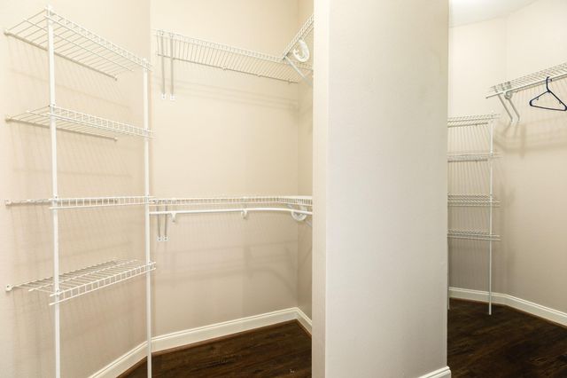 458 Mariners Drive, Kemah, TX 77565