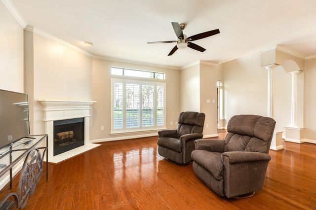 458 Mariners Drive, Kemah, TX 77565