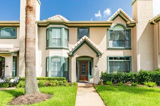 458 Mariners Drive, Kemah, TX 77565