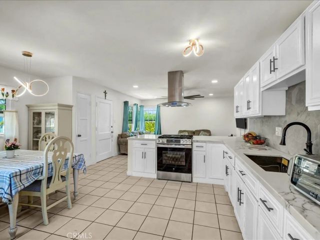 5072 Gardenia, Long Beach, CA 90807