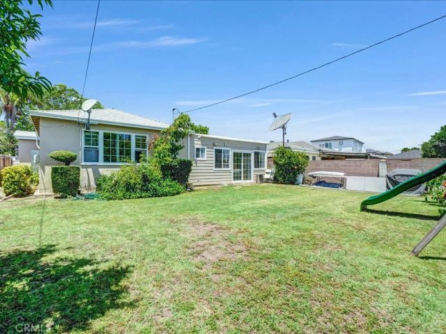 5072 Gardenia, Long Beach, CA 90807