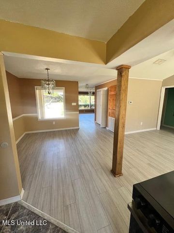 471 Glen Valley Way, Gulfport, MS 39507