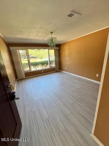 471 Glen Valley Way, Gulfport, MS 39507