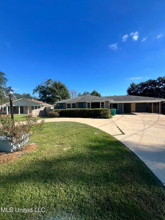 471 Glen Valley Way, Gulfport, MS 39507