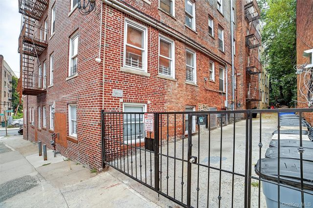 154 Radford Street 5H, Yonkers, NY 10705