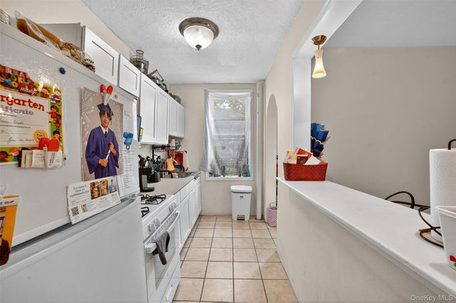 154 Radford Street 5H, Yonkers, NY 10705