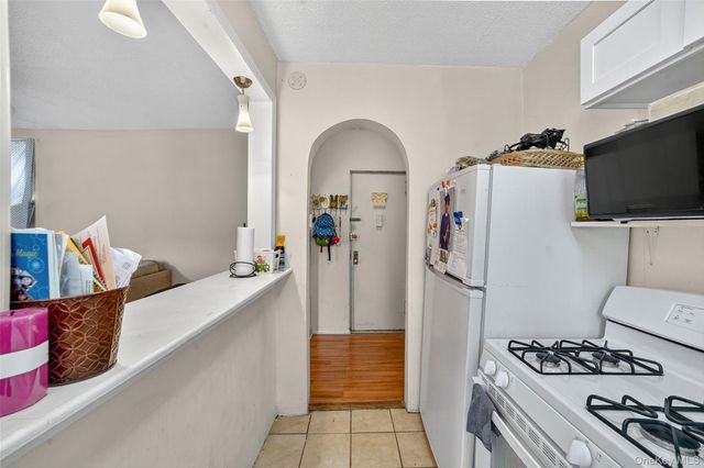 154 Radford Street 5H, Yonkers, NY 10705