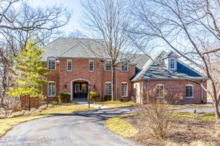 609 Old Hickory Lane, Libertyville, IL 60048