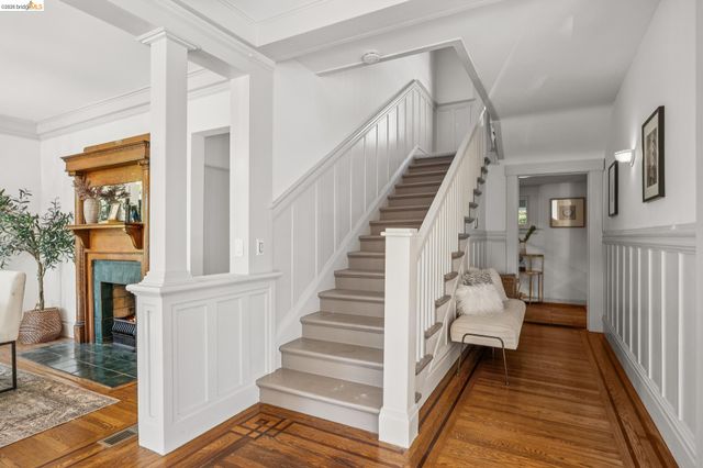 1138 Bella Vista Ave, Oakland, CA 94610