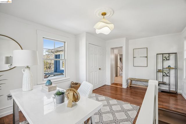 1138 Bella Vista Ave, Oakland, CA 94610