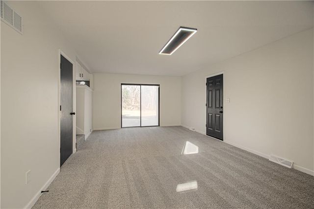 2742 N 87th Street, Kansas City, KS 66109