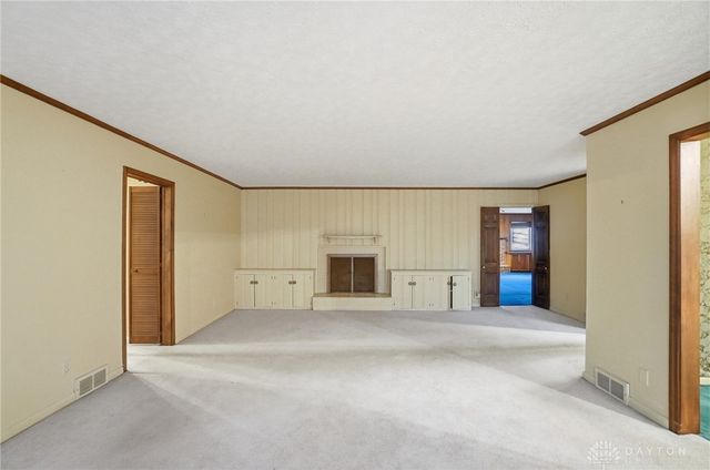 489 Jenny Lane, Centerville, OH 45459