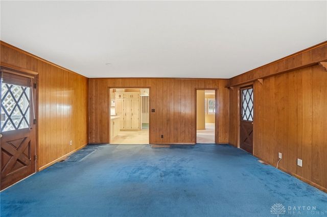 489 Jenny Lane, Centerville, OH 45459