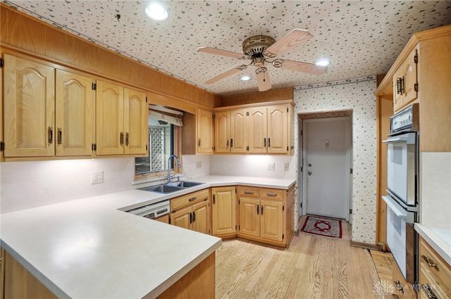 489 Jenny Lane, Centerville, OH 45459