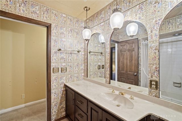 489 Jenny Lane, Centerville, OH 45459