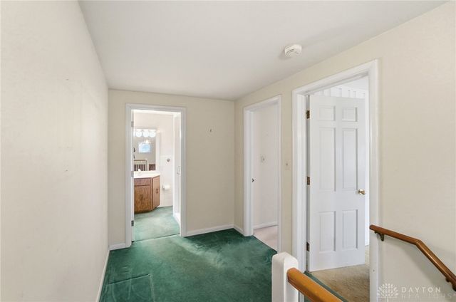 489 Jenny Lane, Centerville, OH 45459