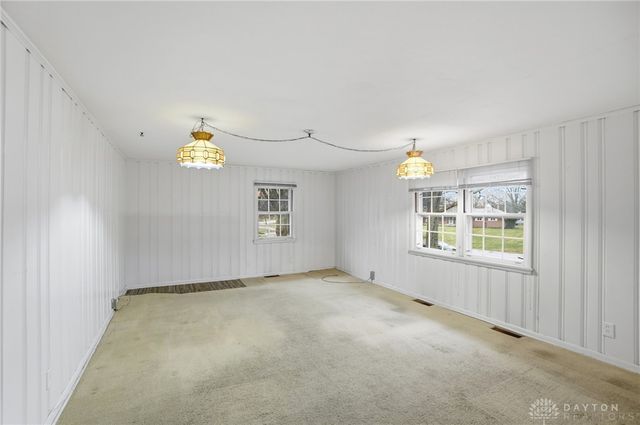 489 Jenny Lane, Centerville, OH 45459